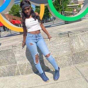 Meet your Posher, Briana